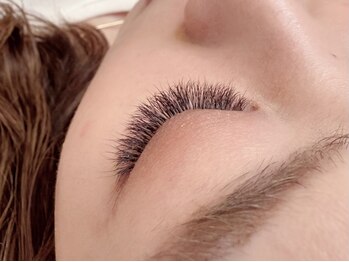 エニュイ 豊中(enuit)の写真/【豊中駅すぐ】LEDエクステ導入店!高持続×スピーディ施術であなただけの理想のお目元に♪