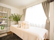 プラスイー(+e)/明るくて清潔な店内