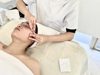 エステティックサロンアンドスクール ルトゥール(Retour)/