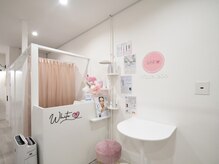 ホワイトラボ 堺東(White labo)/清潔感溢れる店内