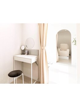 ゆったり空間で施術が受けられるサロン