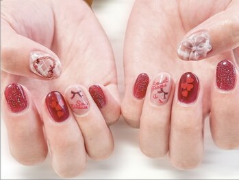 リリー(Lilly)/バレンタインネイル