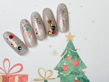 11月12種類から選べるデザイン