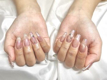 ヤシネイル(Yashi Nail)/ゴージャス持込 マグフレンチ