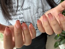 グラデーションが得意なサロン◎綺麗目ネイルもお任せください。