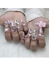 ダーリン(Darling)/ピンクで可愛いギャルネイル