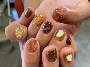 カーティシーネイルズ(curtisii NAILS)/暖色マーブル