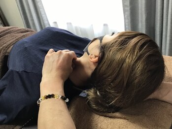 アメイジングボディーワクス(Amazing Body Works)/鎖骨周りから肩こり解消