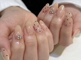 シンプルドットネイル