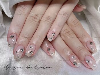 ユニークネイル 横浜関内店(Unique Nail)の写真/トレンドストーン/パーツの種類豊富★あなたの好みを指先にぎゅっと♪持ち込み大歓迎☆