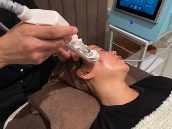 サロン ド エム(salon de m)の写真/年齢を重ねた貴方のお悩みに寄り添う【結果重視型サロン】シミ/しわ/たるみ/ほうれい線にアプローチ![渋谷]