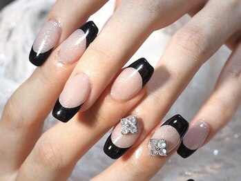 トリネブランシ ネイルアトリエ(Trinebranci._Nail Atelier)/黒フレンチネイル◇パーツ