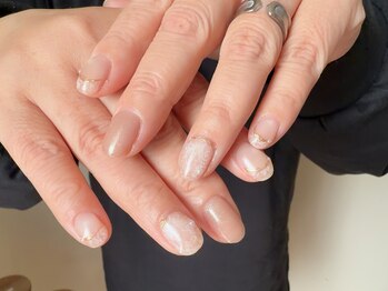 アマービレ(amabile)/レースネイル