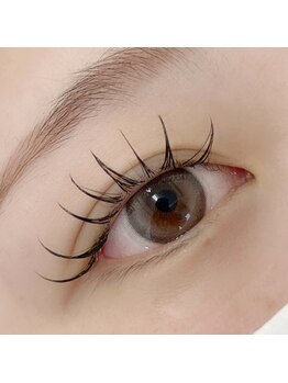 ドットアイサロン(.i salon)の写真/オイルクレンジングOK・即入浴も◎高持続LEDマツエク。