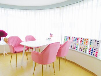 BNT/サロン風景