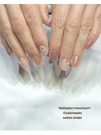 大人ビジューネイル