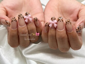 トータルビューティーローズ(Rose)/ヒョウ柄フレンチリボンネイル