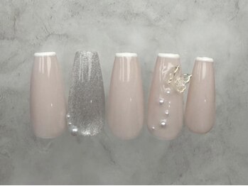 アイネイルズ 恵比寿店(I nails)/ワンホンスキニーフレンチ蝶々