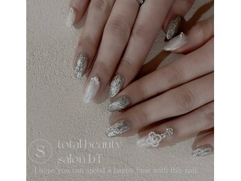 ビーティー(bT)/