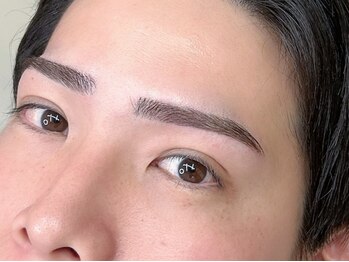 ビーブロウ(Bebrow)の写真/イケてる男の身だしなみ♪【美眉スタイリングノーズWax付き¥6000】自己流ケアは卒業しWAX脱毛で美眉男子に