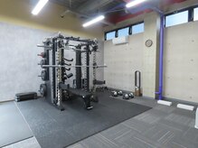アグレス(AgresS)の雰囲気（フリーウエイト・マシンなどであなただけのトレーニングメニュー）
