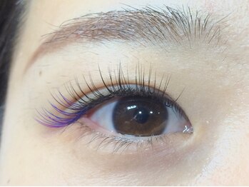 まつげエクステ専門サロン ブルームラッシュ(bloom lash)/目尻ブルー×パープル