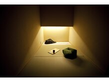 イヤシヤクニ(IYASHIYA KUNI)/