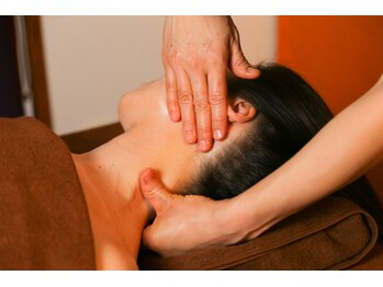 ラヴィー(RAVI)/ヘッド・フェイス・肩首メンテ