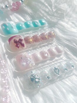 ファラウェイネイル(Faraway nail)/フットもキラキラ&ゴテゴテに♪