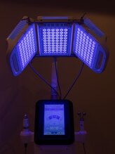 ビーティークリニカル 新宿三丁目(BT clinical)/超出力LED：青色