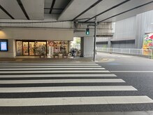 ミル(Milou.)/【道案内】5.交差点を渡り右