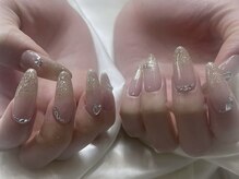 インザピンクリリー(in the pink LILY)/ラメグラデ/ゴールドネイル