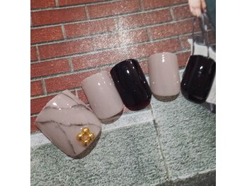 ネイルサロン リリオ(Nail Salon Ririo)/大理石風フットネイル