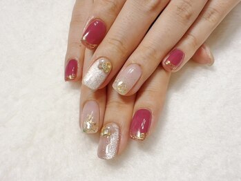 リリーネイルサロン 川崎店(Lily)の写真/マグネットからシンプルまで持ち込みOK☆初回&1か月以内ご来店は付替えオフ無料♪デザインサンプル豊富◎