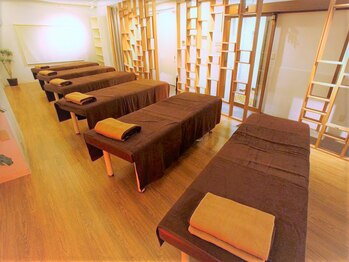 あし肩本舗 池袋東口店/ペアでの施術もOK♪【池袋】