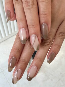 ジーニー(Genie)/フレンチネイル