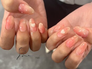 シー(SHE)/桃ネイル