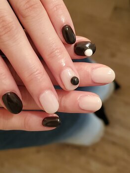 ロマンティコネイルズ(Romantico Nails)/brown×white