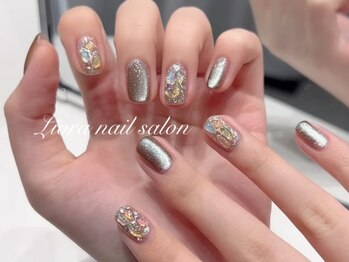 リオラ(Liora)/秋ネイル