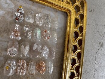 8(HACHI)の写真/【特別な日にはとっておきのネイルを♪デザイン多数ご用意】あなたの大切な日を華やかに演出します♪