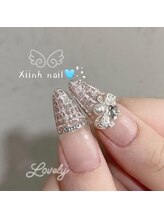 シン(XIINH)/キラキラツイードネイル