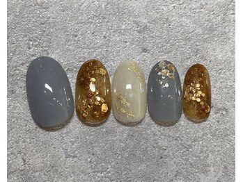 アミュレット(AMULET)/11月定額 6050円(税込)