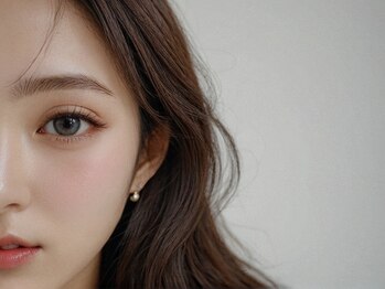 ダイヤモンドアイズ 池袋西口店(DIAMOND EYES)の写真/まつ毛のボリュームアップでお目元を魅力的に♪エクステの特徴や仕上がりイメージに交えてご提案します◎