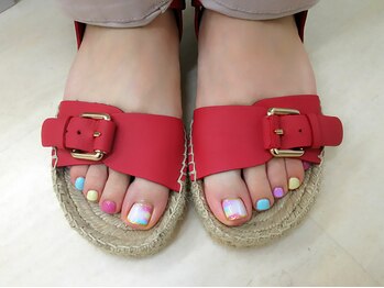 プルミエ ネイル(Premier Nail)/ふんわりパステルフットネイル