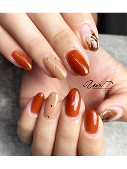 アンドットネイルズ(UN.nails)/メイン2本+サブ2本
