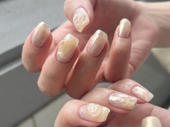 シャーンブルードゥラマリエ(Chambre de la mariee)/ニュアンスネイル