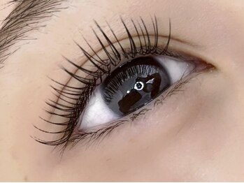 Linoa リノア【まつげパーマ/マツエク/アイブロウ/眉毛/大船】【2/5 OPEN(予定)】の写真/【どこから見ても美しいお目元に♪】人気のフラットラッシュや話題のLEDエクステも!印象的な目元に大変身!