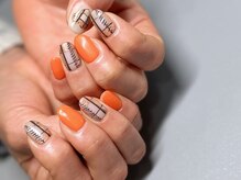 カイヤナイト(Nail Salon Kyanite)/手描きチェック柄デザイン♪