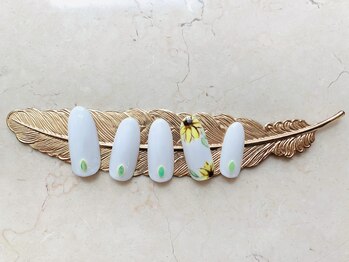 ラウレアルア(Laure’a lua)/フラワーネイル♪