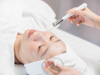 サラモ(Sa La Mo)/レチノールピールでお肌を整える